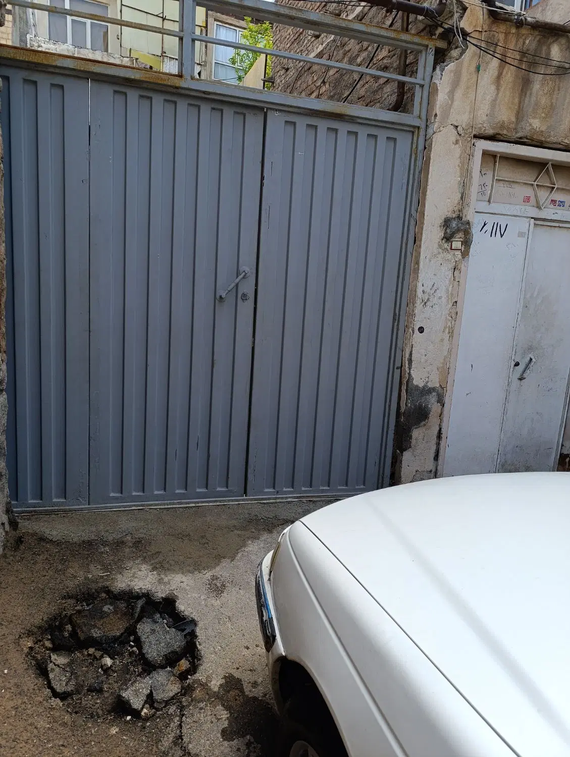 جای خانه تخریب شده