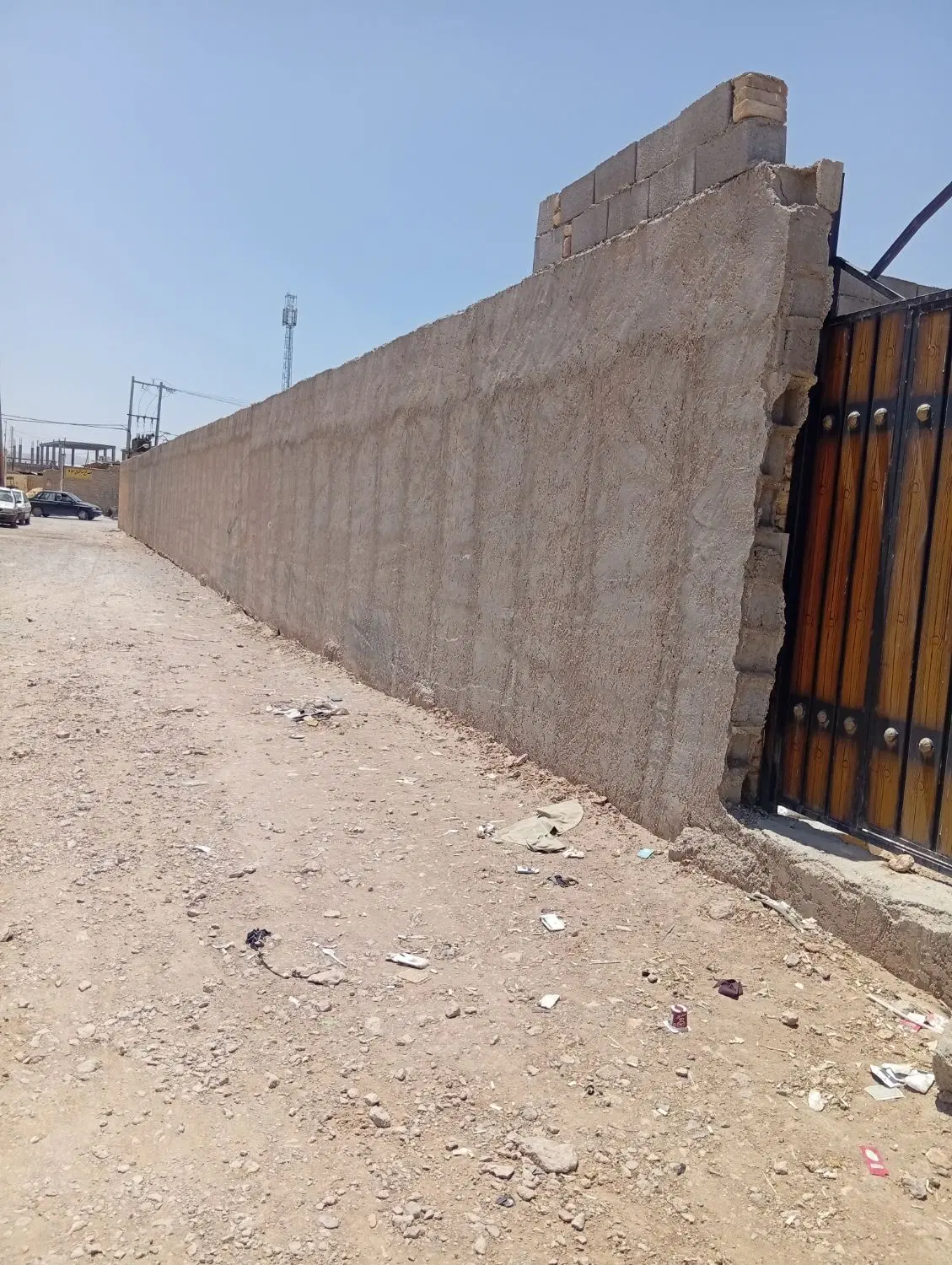 چهار دیواری در رهنان