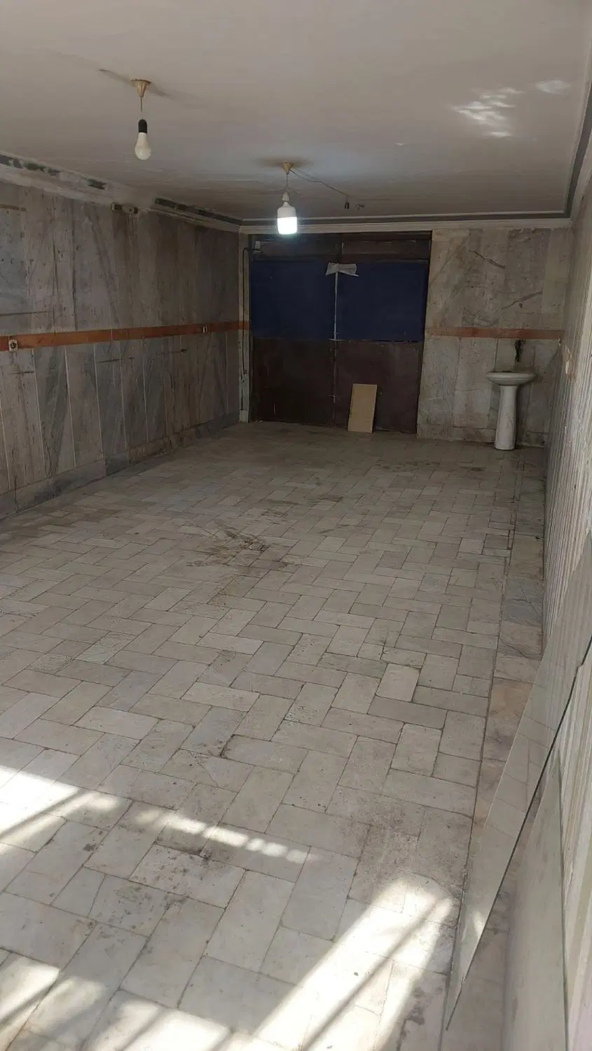 مغازه حاشیه جاده