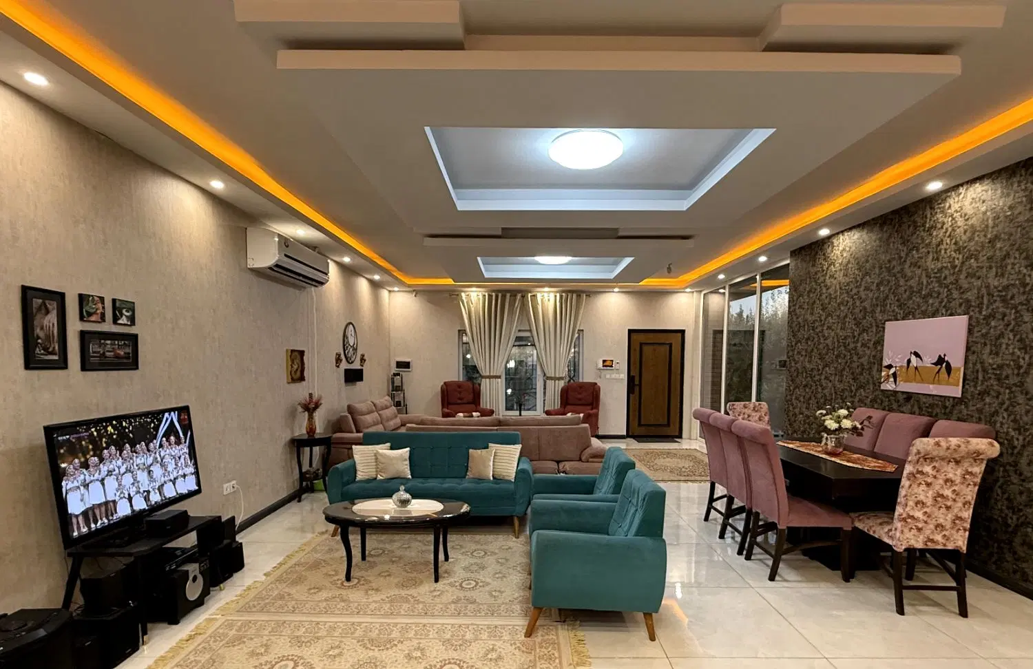 باغ ویلا ۸۱۲ متری دهشاد پایین خ مهری