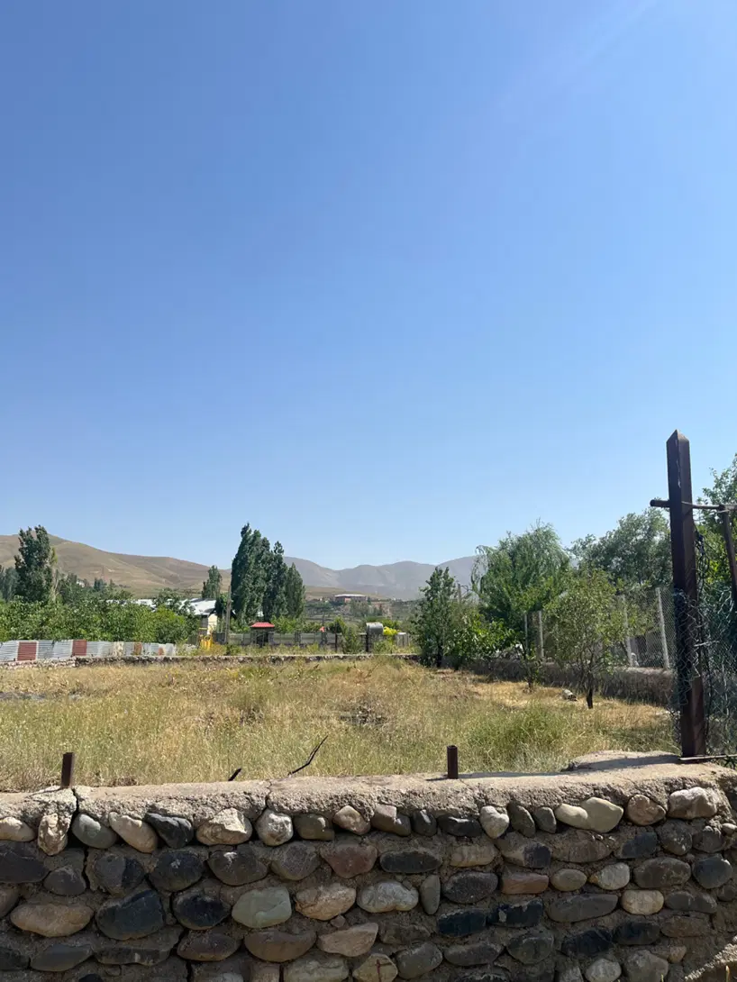 زمین فشندک طالقان