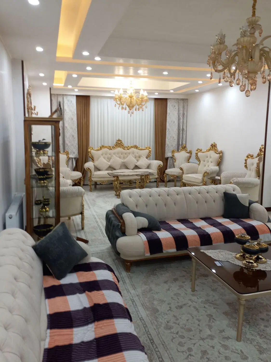 تکواحدی ۱۲۶متری