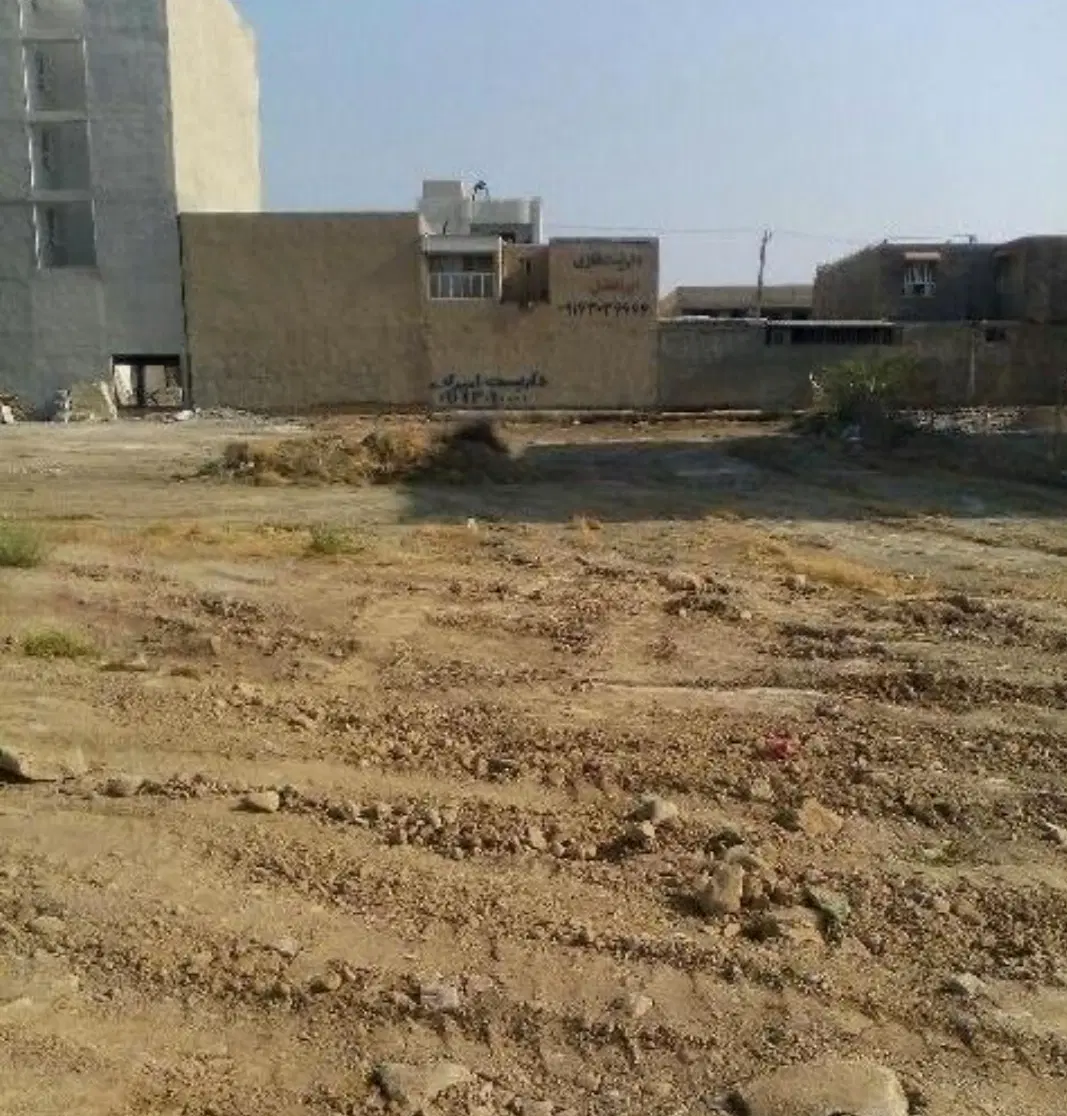 زمین ۶۰ متری در دین پرست