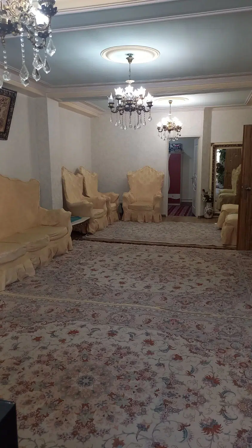 خانه ۲ طبقه با پارکینگ