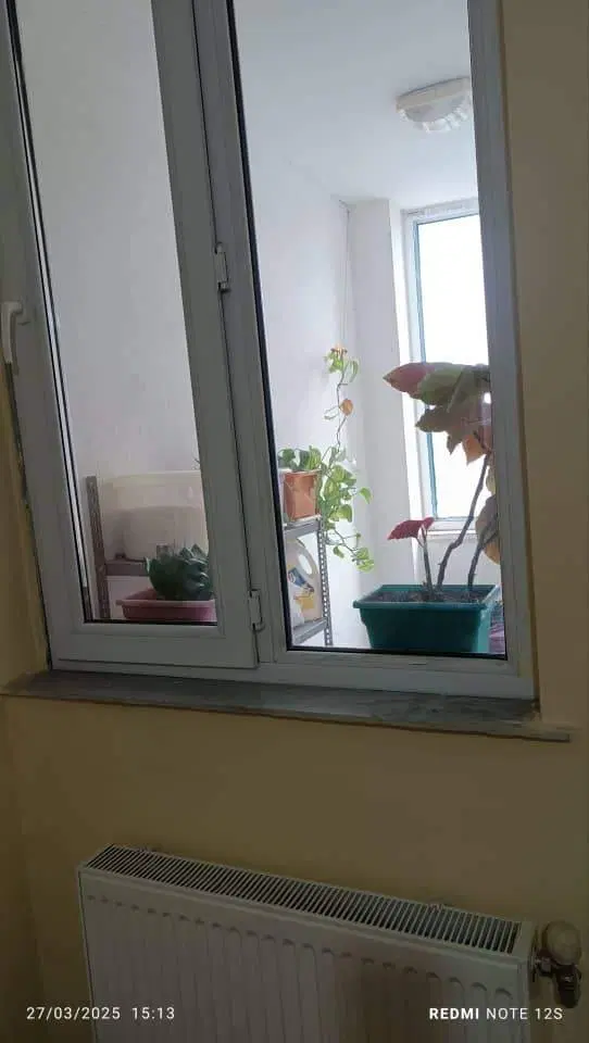 ویلایی دربستخیابان اصلی لاله کوی فرهنگ بنا۱۲۰متر