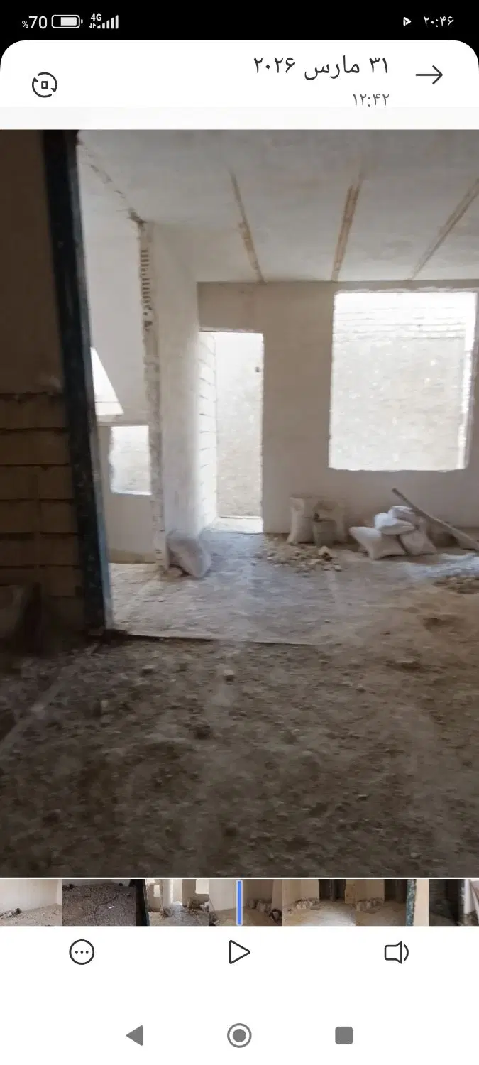 آپارتمان ۳طبقه سفت کاری