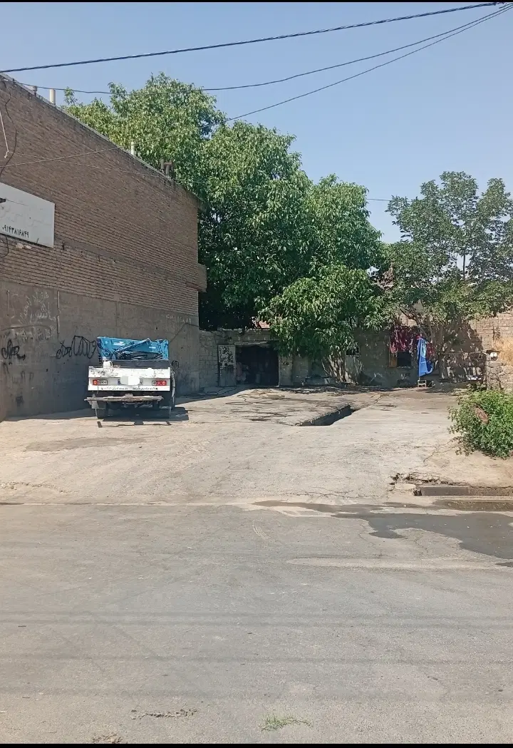 زمین مسکونی و تجاری جنب تالارکردستان