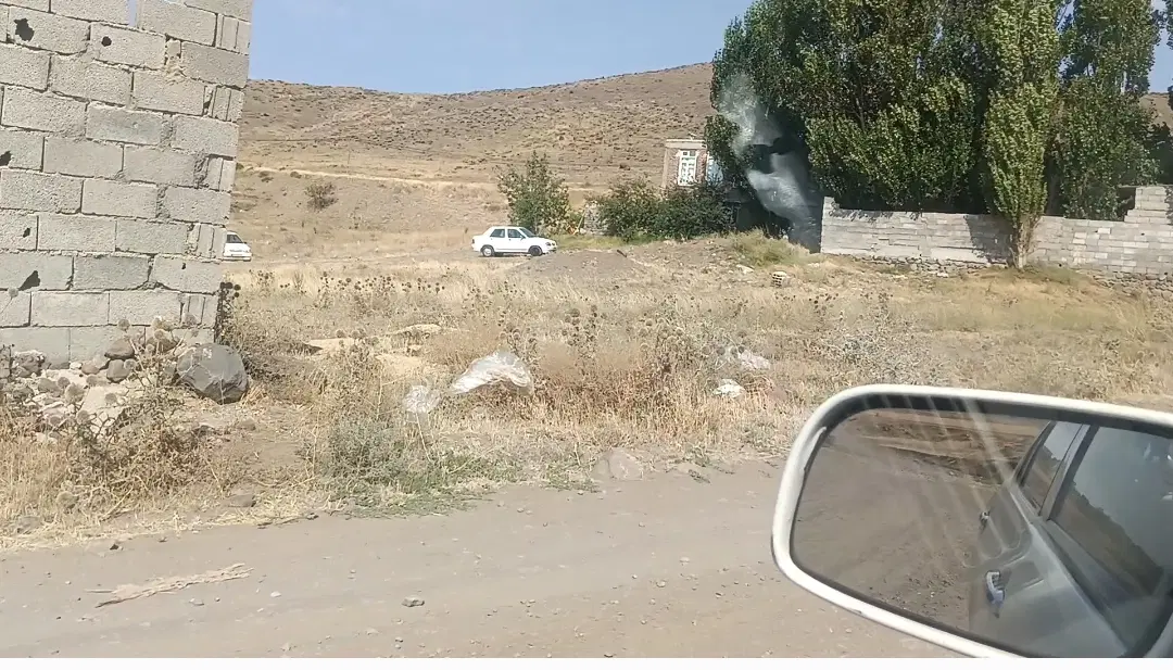 یک قطعه زمین