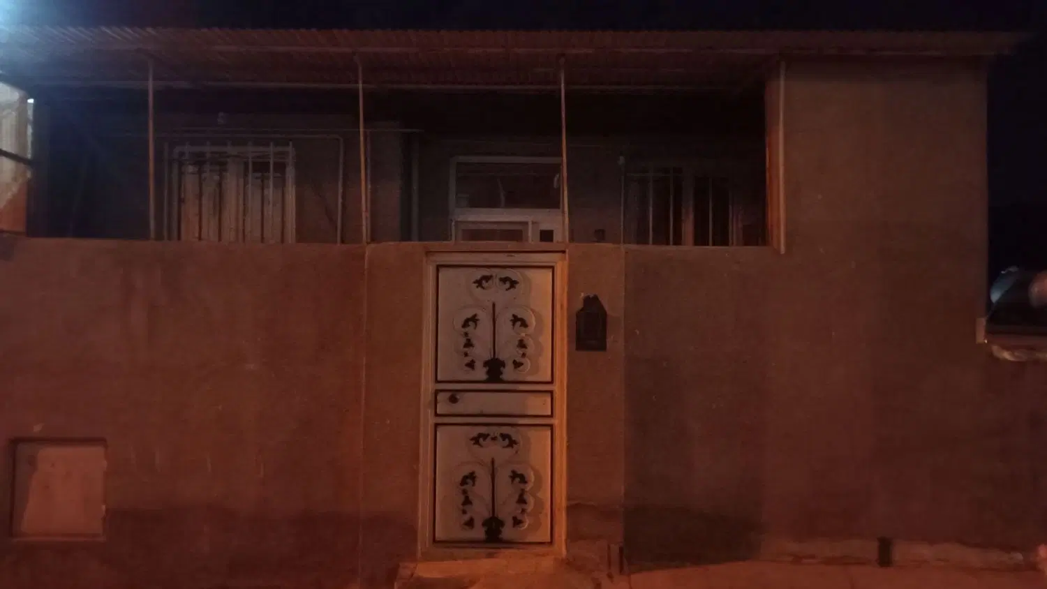 فروش خانه به دلیل نیاز مالی