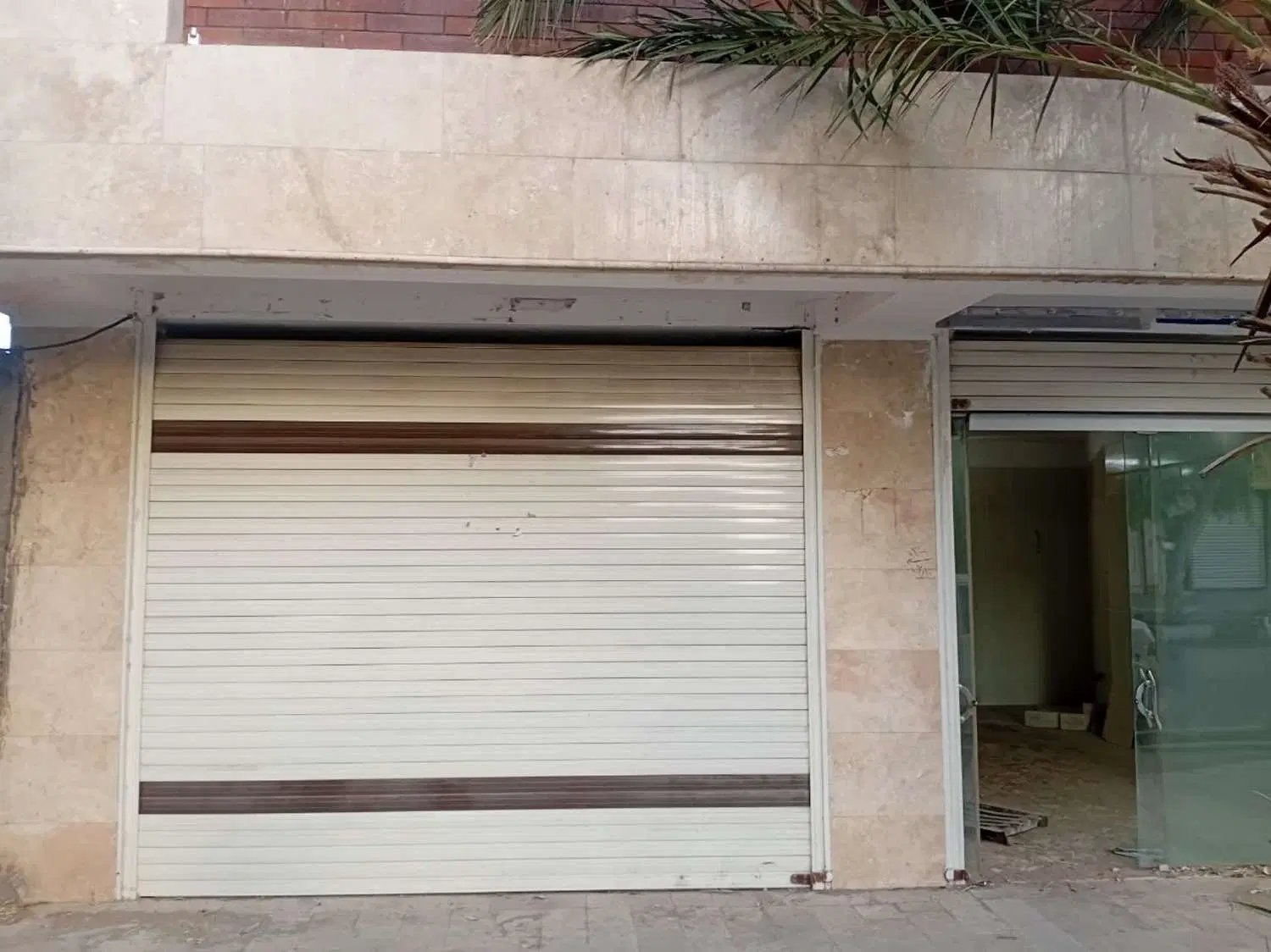 فروش آپارتمان تک واحدی ومغازه تجاری