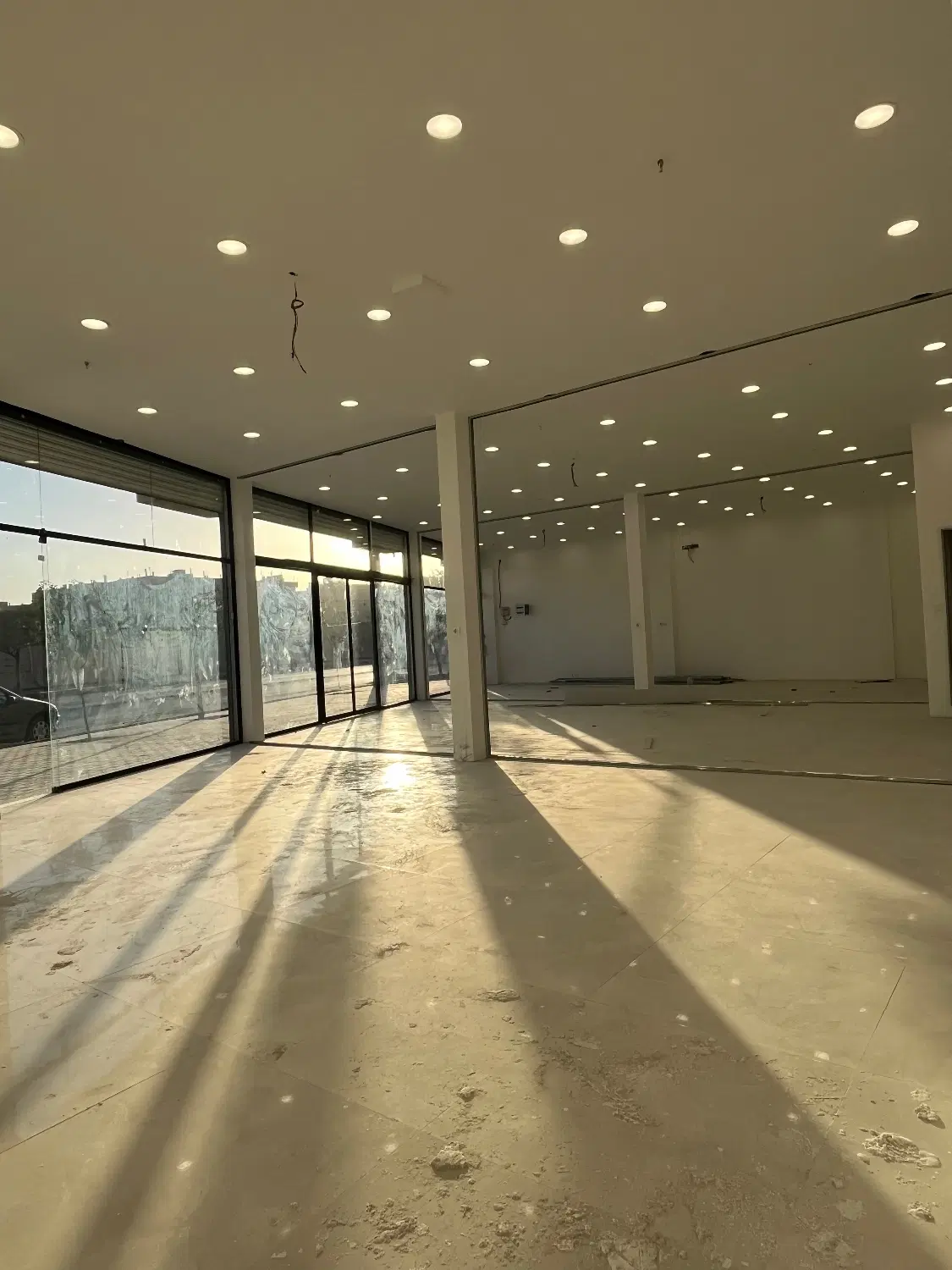 مغازه تجاری دائم ۱۷۰ متری مشکینی