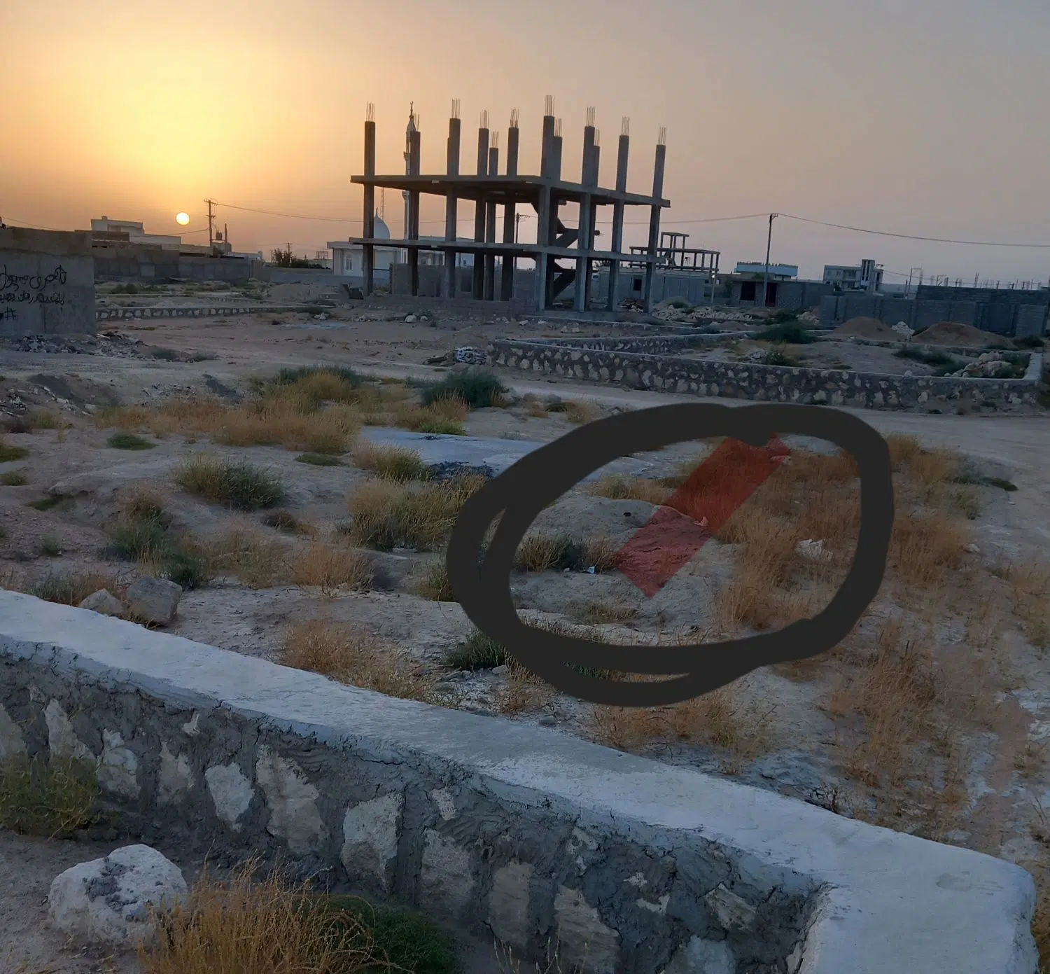 زمین شهرک بهارستان رمکان دو نبش سر چهار راه