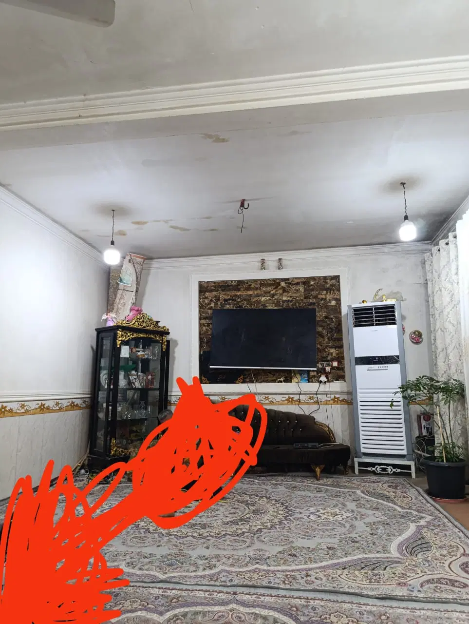 یک باب منزل به در سلیچ غربی بفروش میرسد