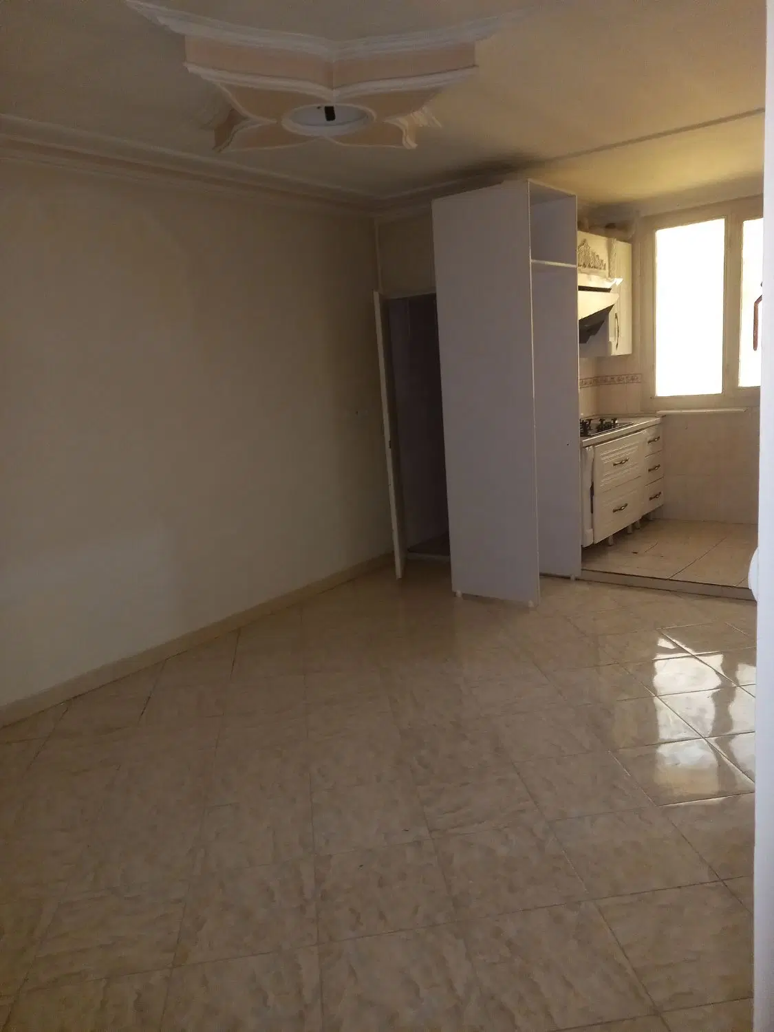 ۵۰متر_آسانسور دار_ قابل معاوضه