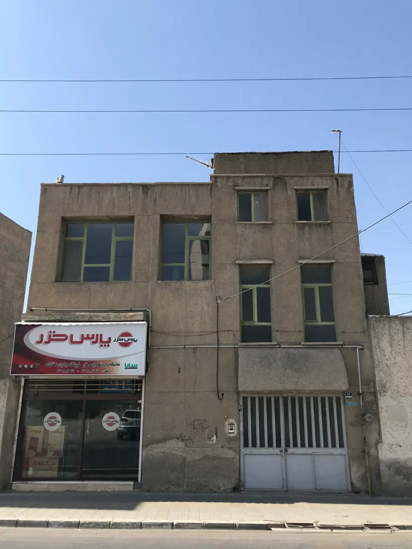 اپارتمان دربست _ ۱۳۰متر _ مسکونی یا موقعیت اداری