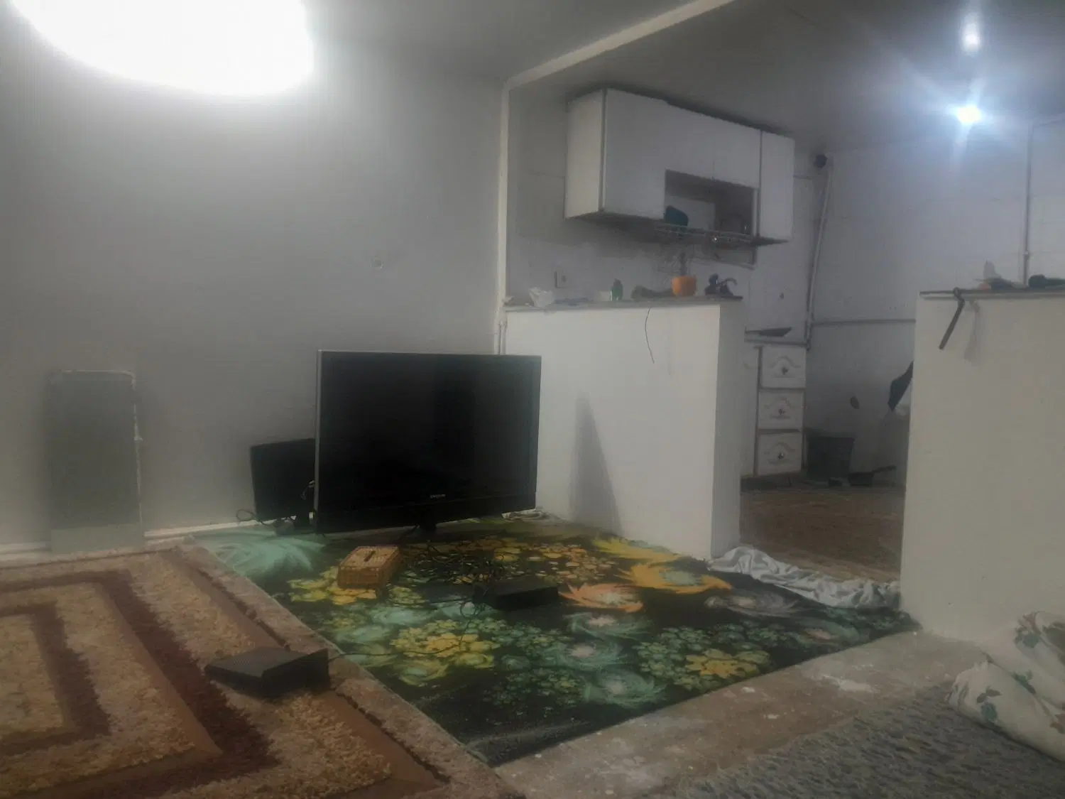 سویت زیر پله ای به همراه ۱ اتاق