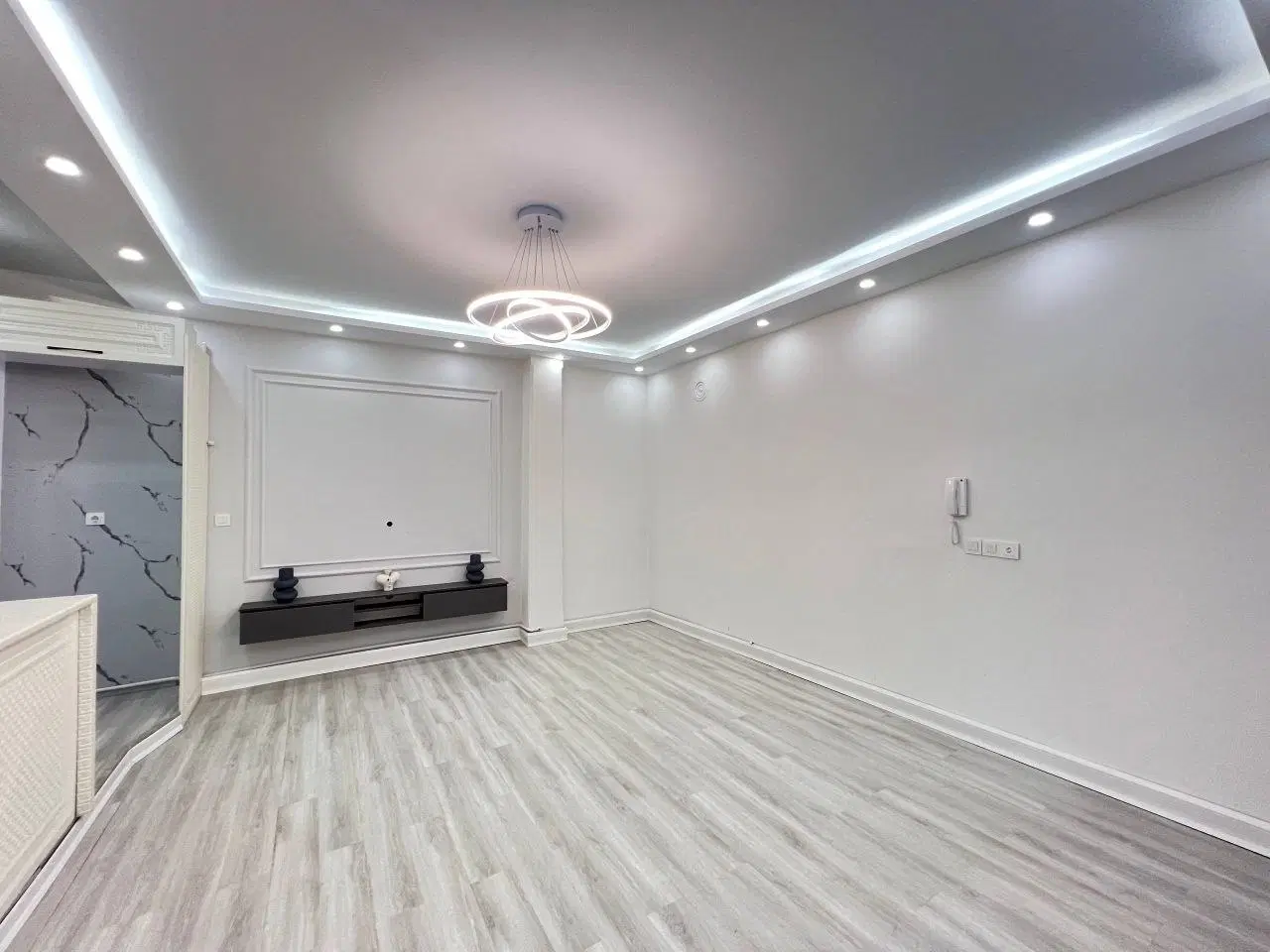 ۶۳ متری عروسک_دو خواب_پارکینگ+پارکینگ مهمان