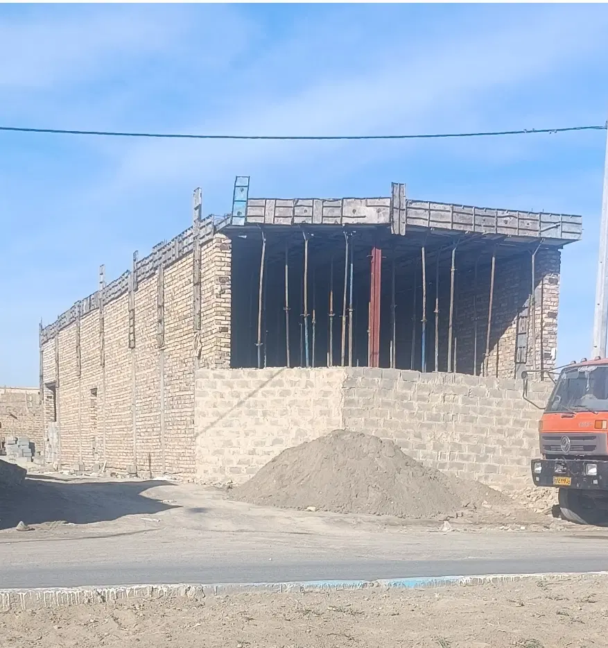 مغازه رهن داده میشود