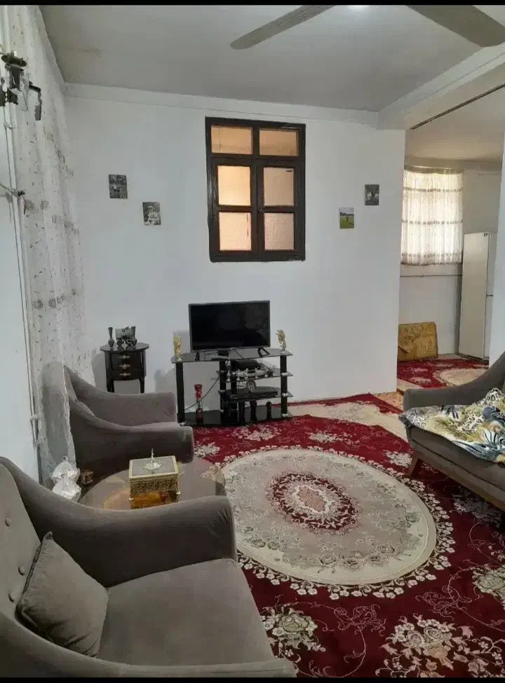 همخونه میخوام.
