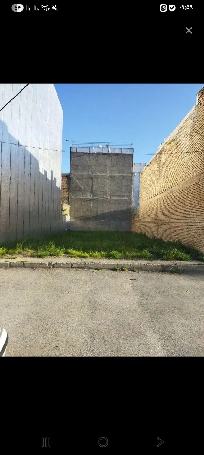 ۱۸۰ متر زمین مسکونی صندوقی. دادگستری