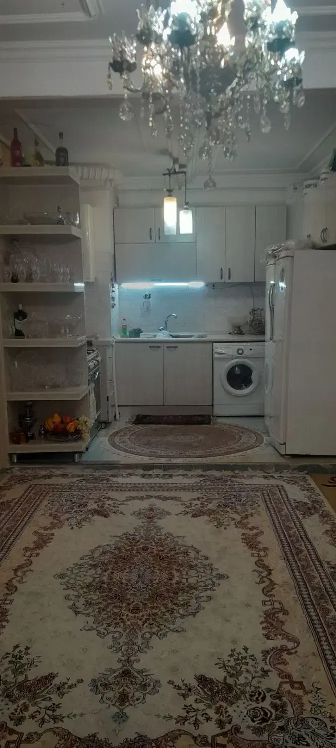 رهن و اجاره آپارتمان در چای کنار150 متر