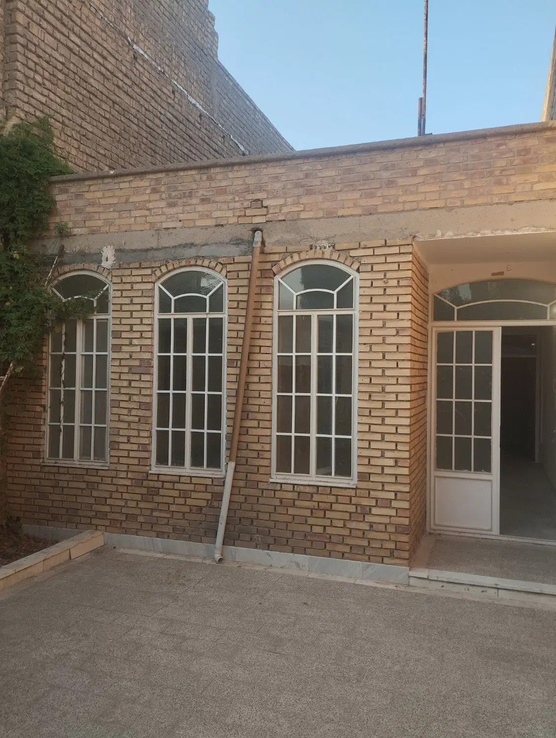 منزل ویلایی بنیاد