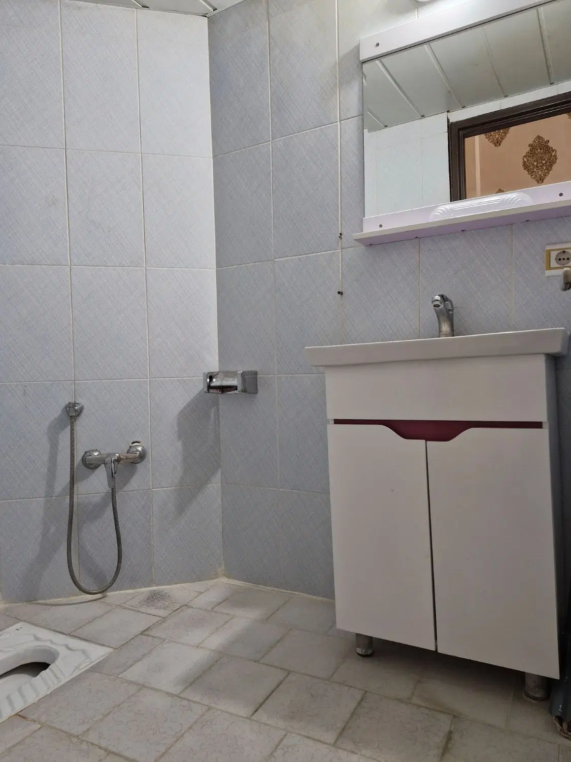 فروش آپارتمان درشهرک پیام روبرو فرودگاه پیام