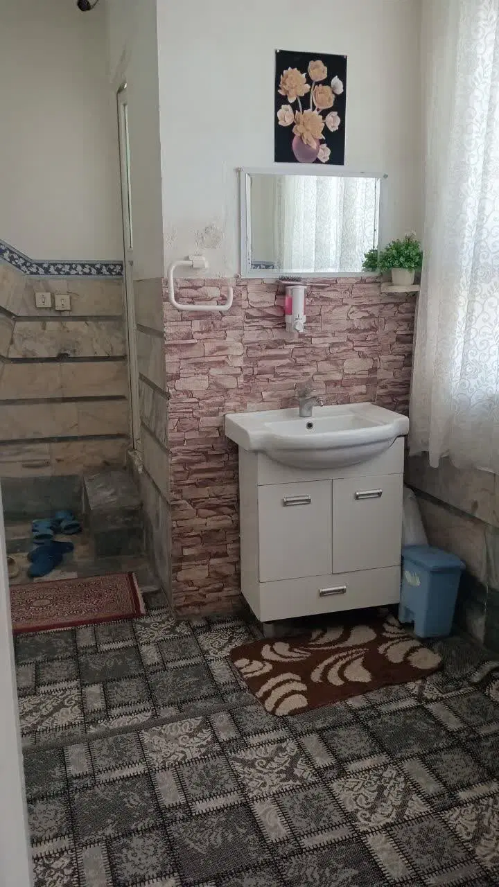 خانه ۳ طبقه تجاری مسکونی