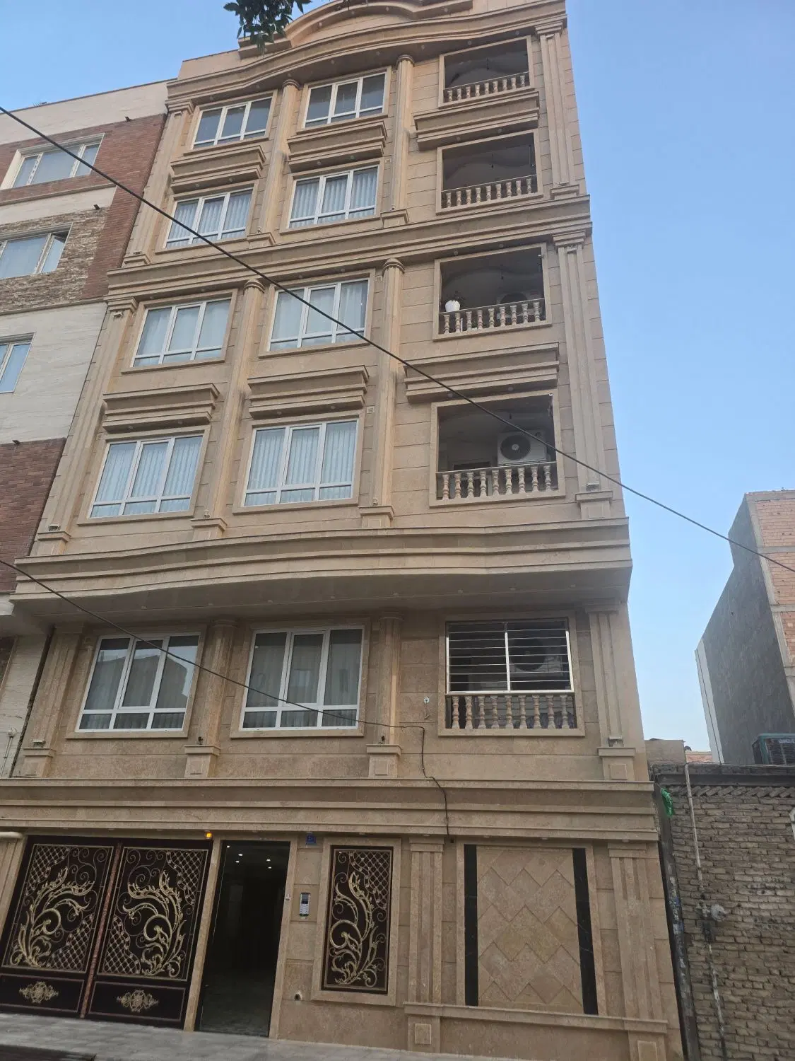 فروش یک واحد اپارتمان نوساز