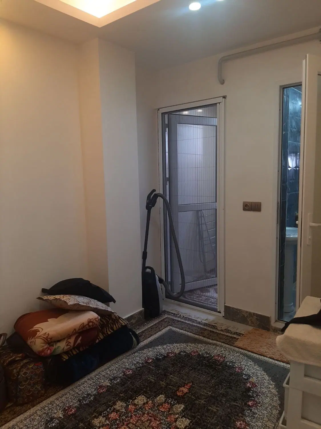 اپارتمان تک واحد