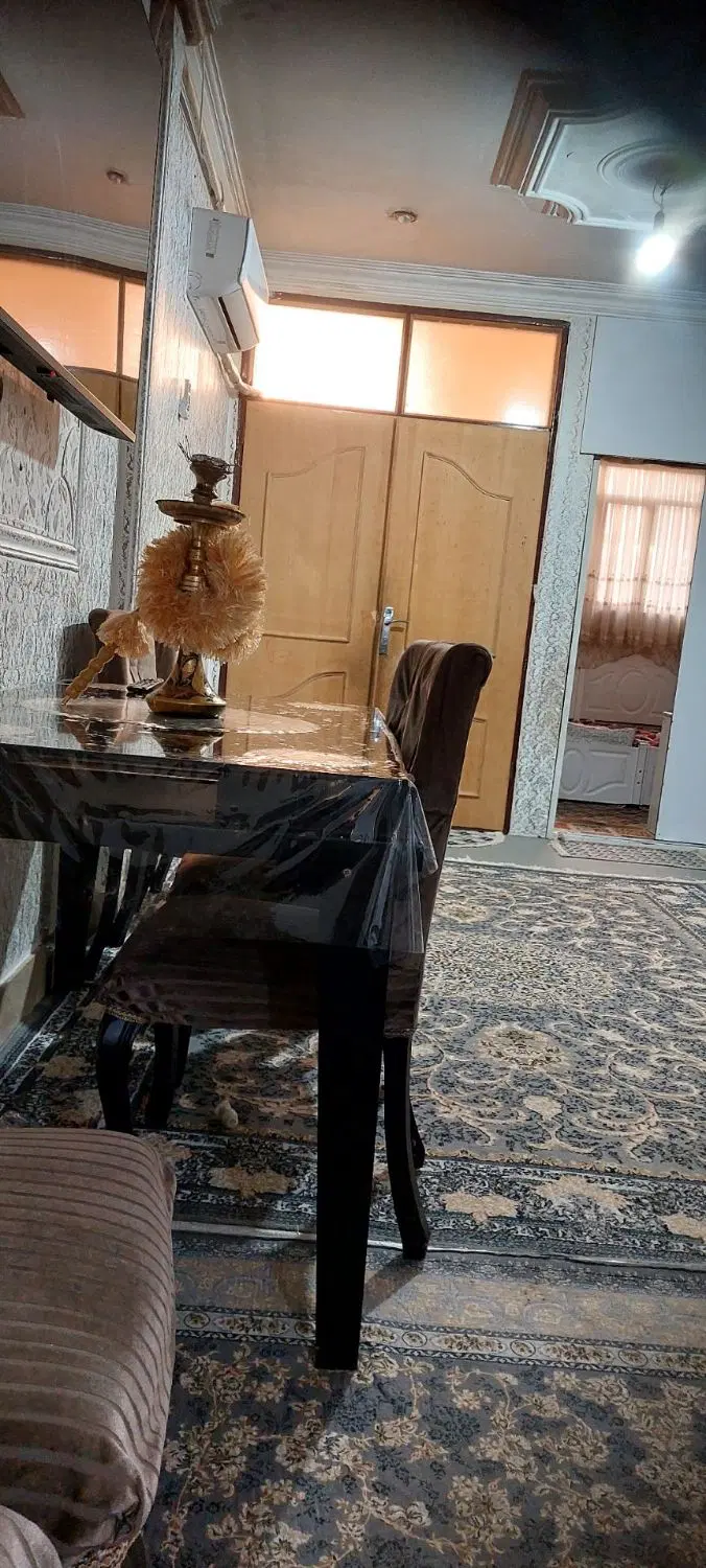 ساختمان سه طبقه