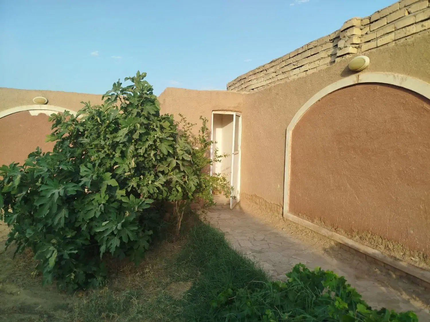 خونه باغ جاده قمصر
