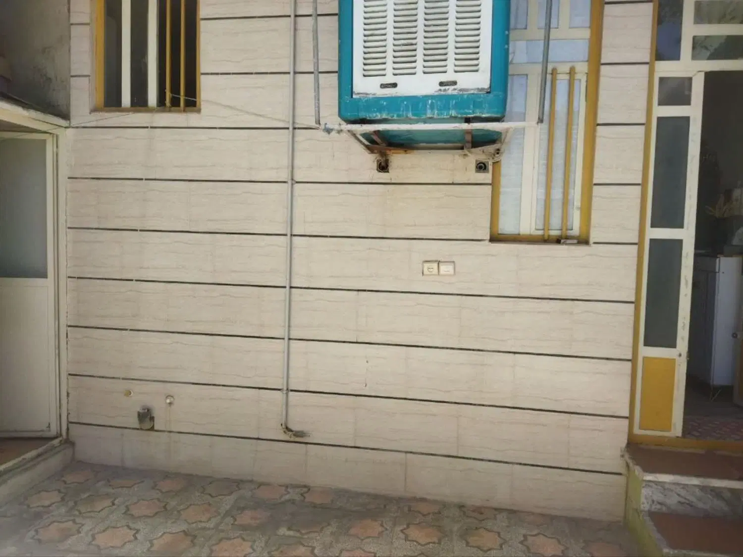 اجاره همکف ماشین رو پاکدشت ده