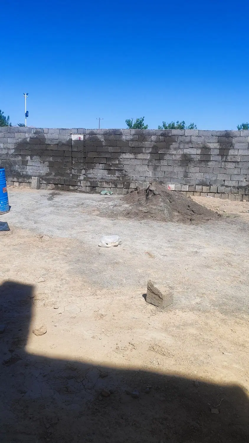 زمین چهار دیواری کشمیری