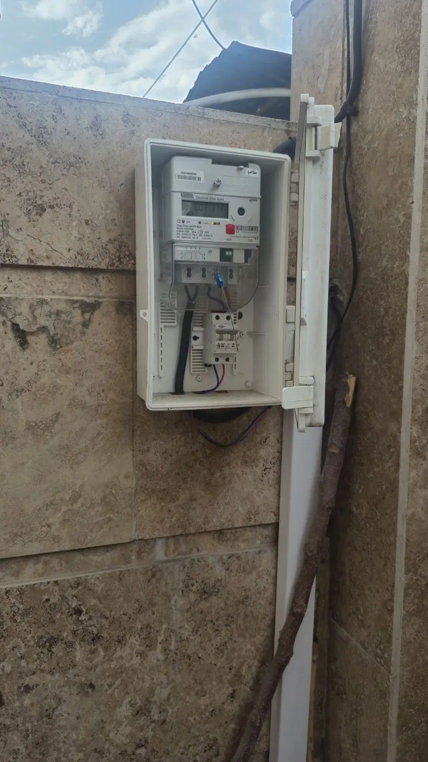 دوطبقه همکف فروخته طبقه اول