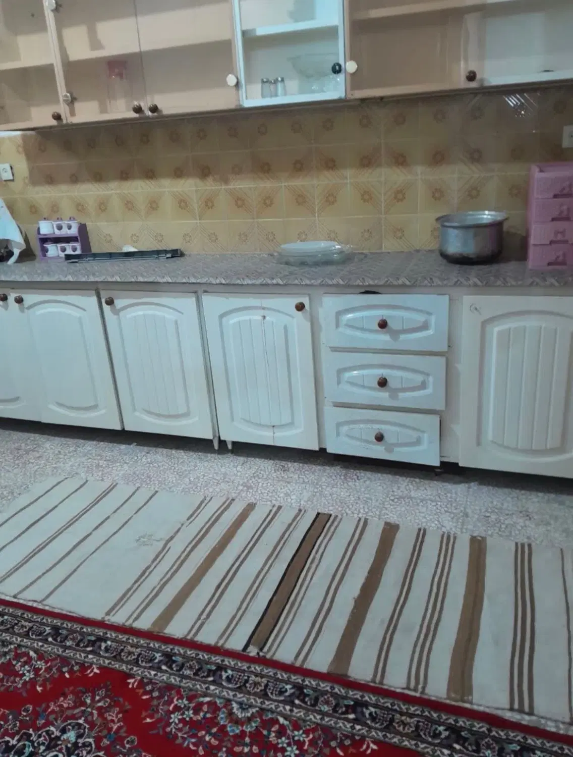 زیر زمین اجاره ای۱۰۰متر راه جدا