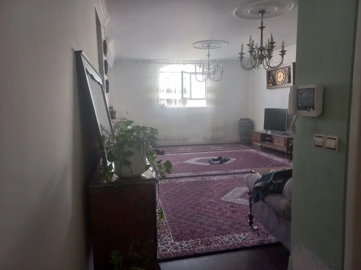 اپارتمان ۹۵ متری رو داخل کوچه مسجد زینبییه