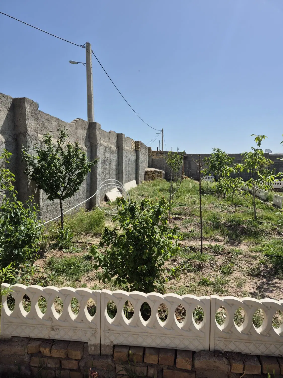 زمین اورس اباد
