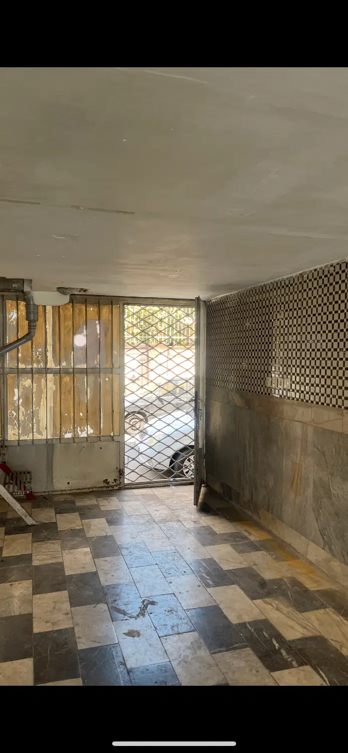 مغازه دوکله دانش آموز