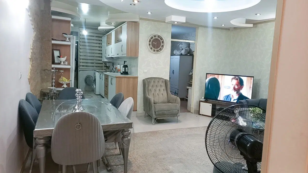 90 متر،۲ خوابه،شهرک کمالشهر