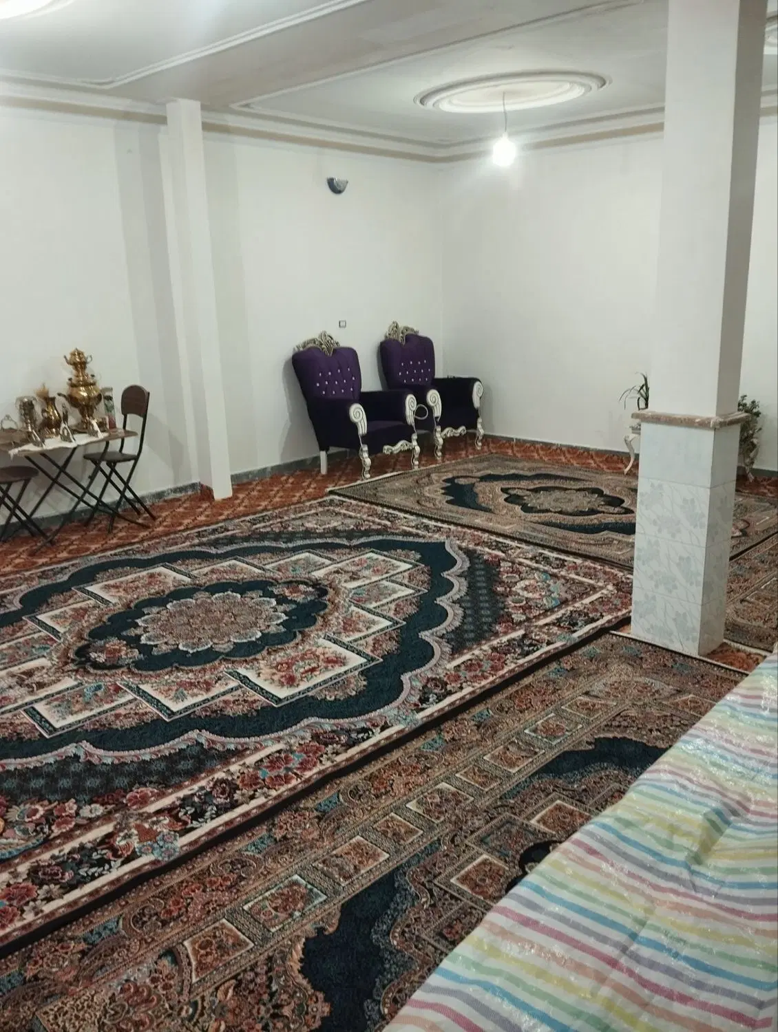 حیاط دوطبقه درمالازینال