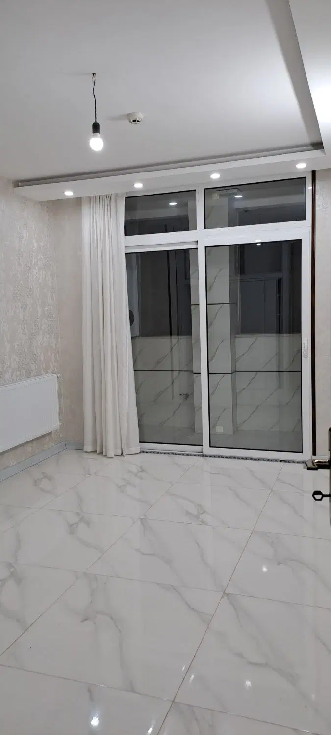 فروش آپارتمان ۱۴۰ متری