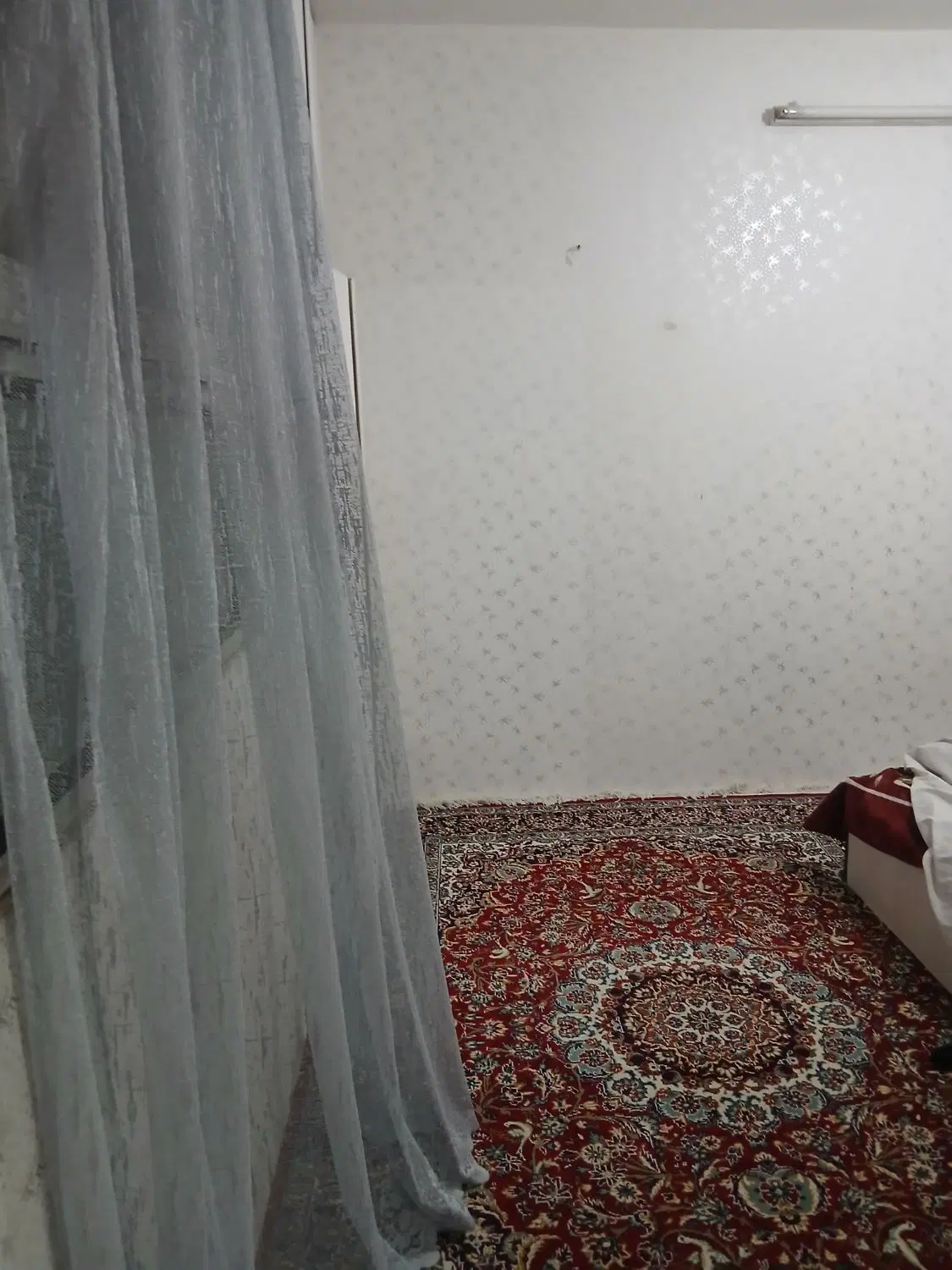 آپارتمان 105 متر حاشیه