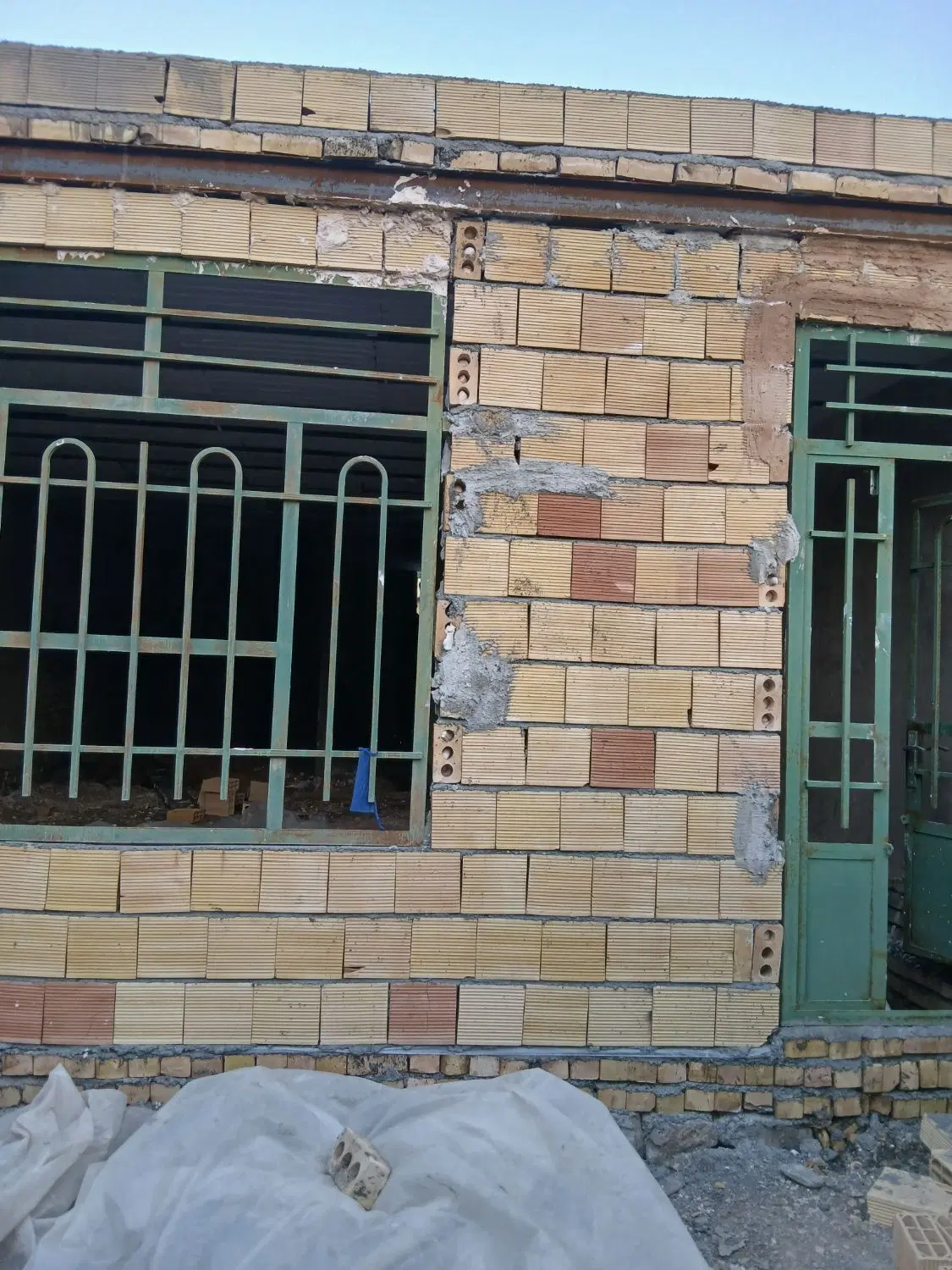فروش خانه سفت کاری درچناران
