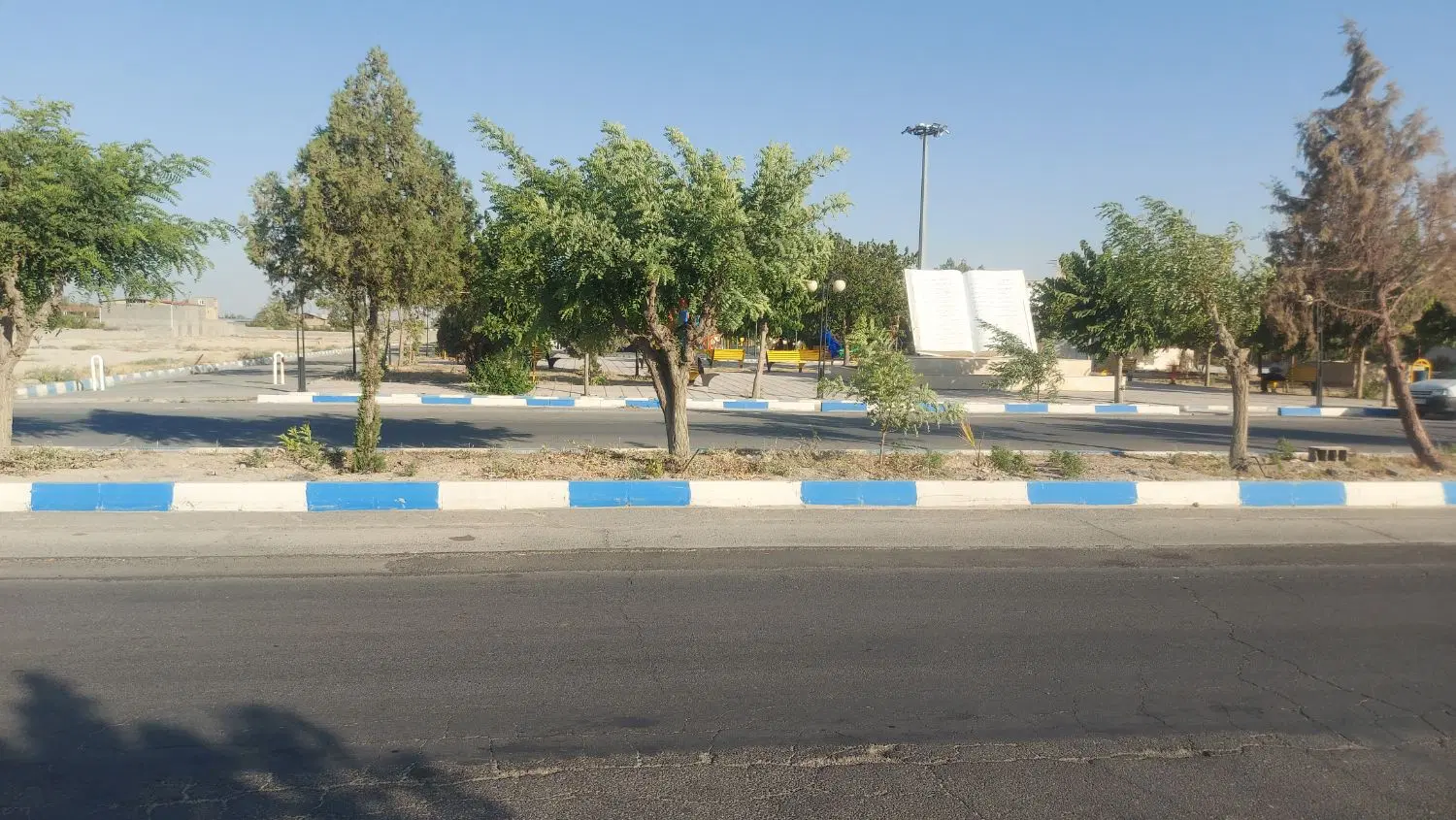 زمین چهاردیواری باغچه ویلا سوله
