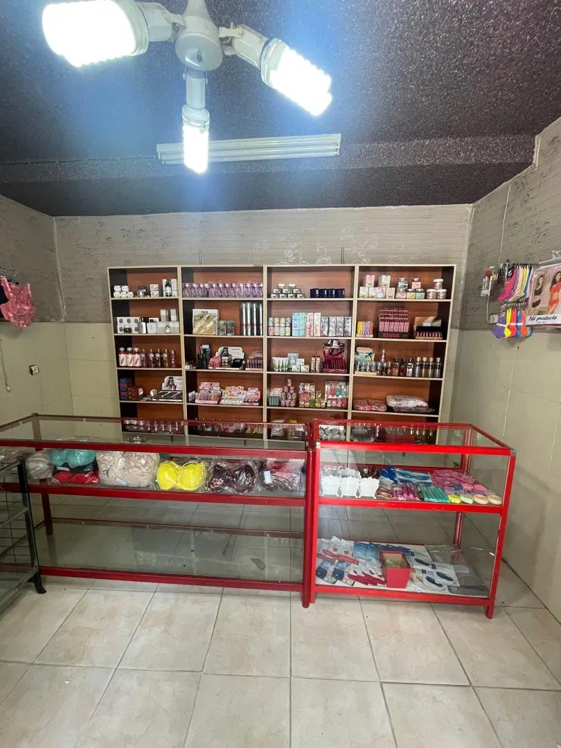 مغازه ۱۸ متری