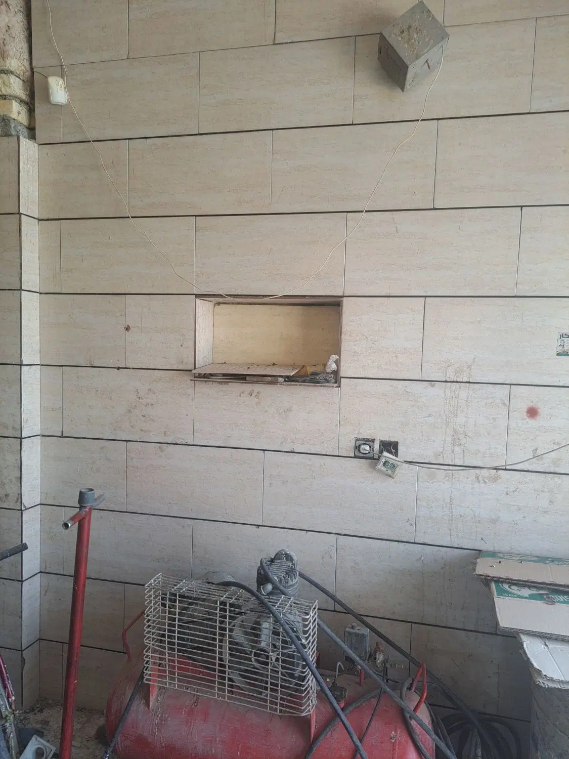 یک مغازه به متراژ۳۵متردارای آب وبرق
