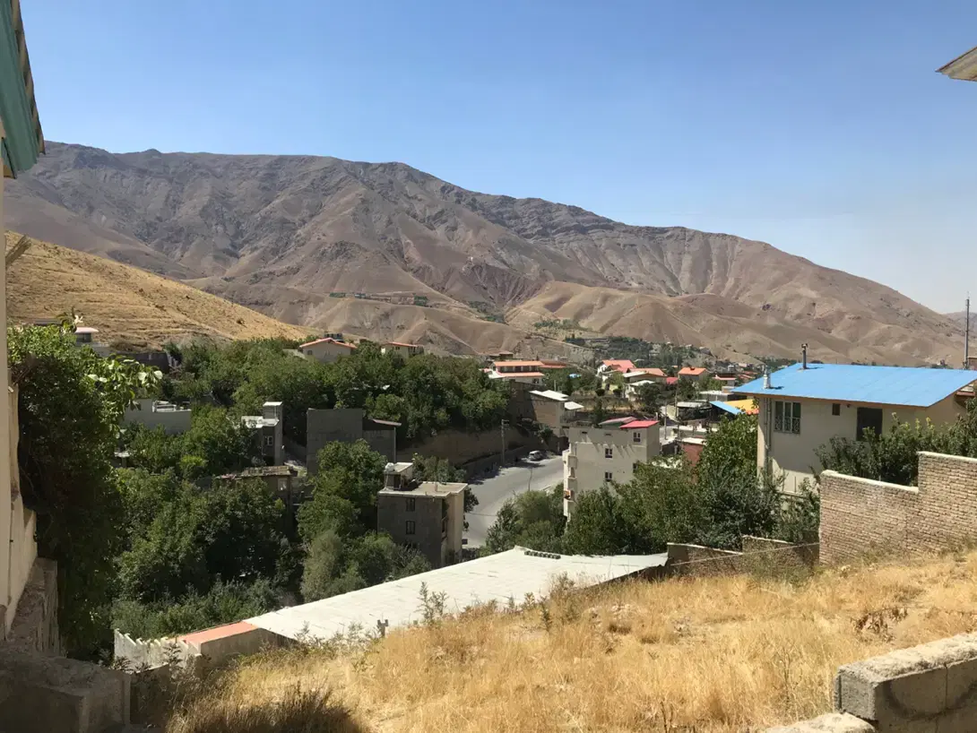 ۳۰۷ متر زمین نیکنامده