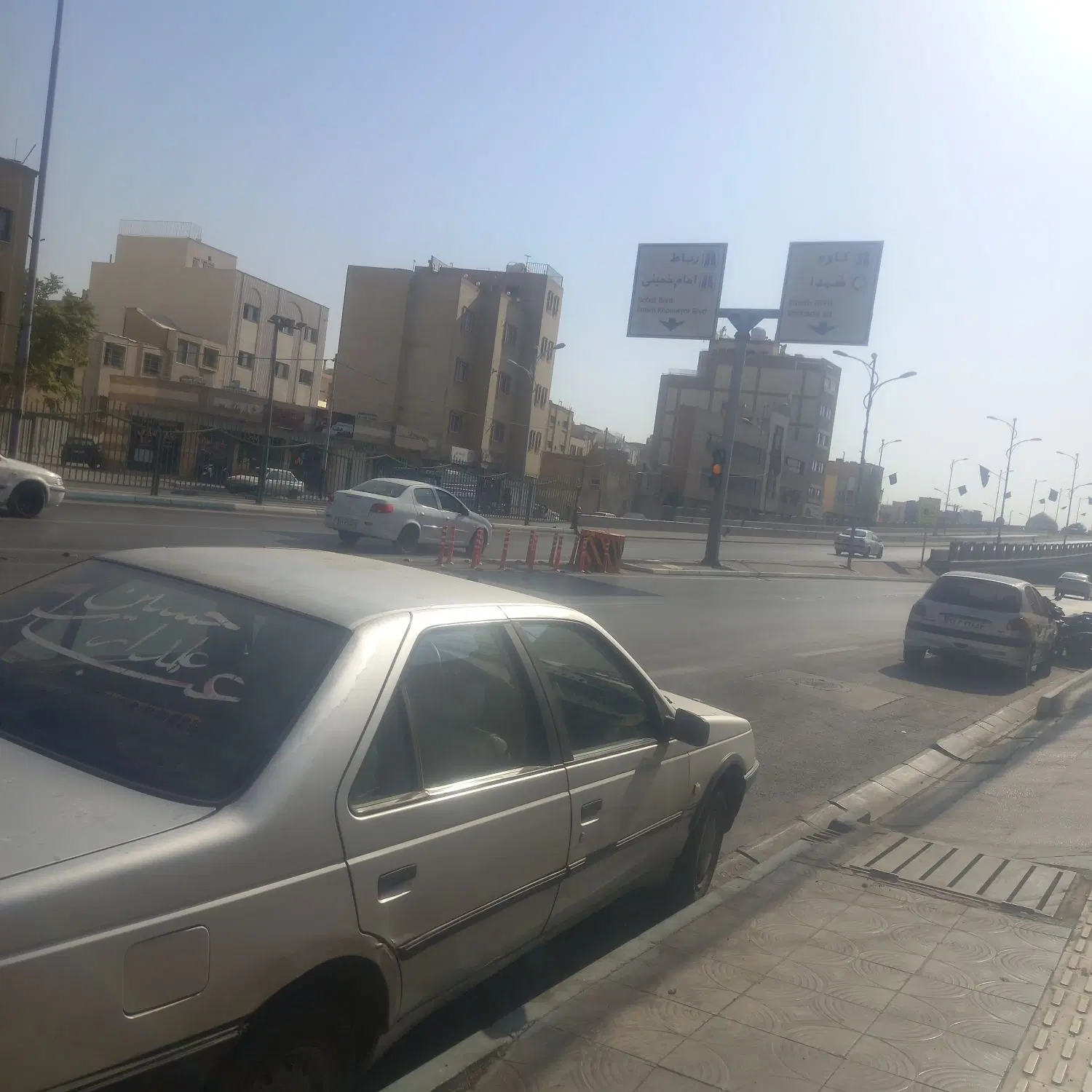 فروش زمین بَرخیابان ادیب