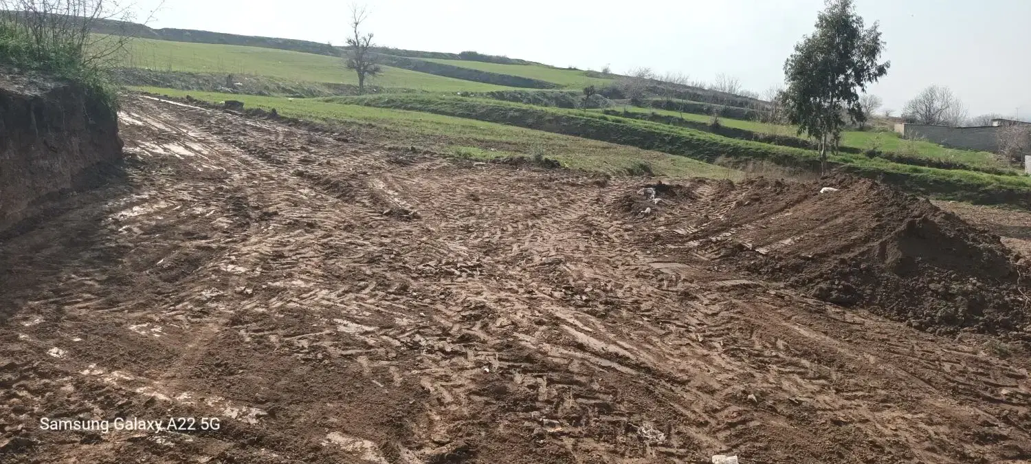 زمین مسکونی داخل بافت روستای چسبیده به خیابان